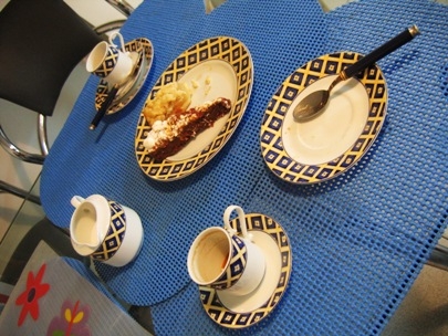 My piece of Luc�a�s cake was frozen so that I could taste it