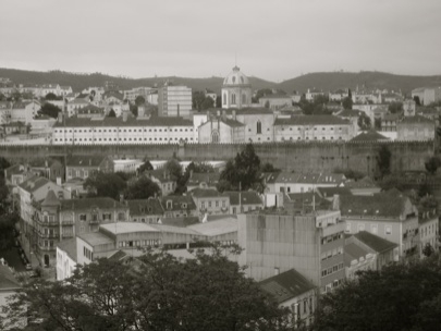 prision in the middle of the city