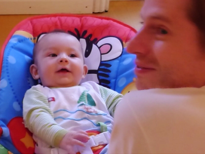 he made a new friend ;)