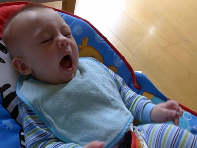 1st apple reaction :) mmmm