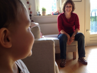 oma op bezoek