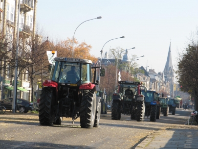 angry alsacien farmers 